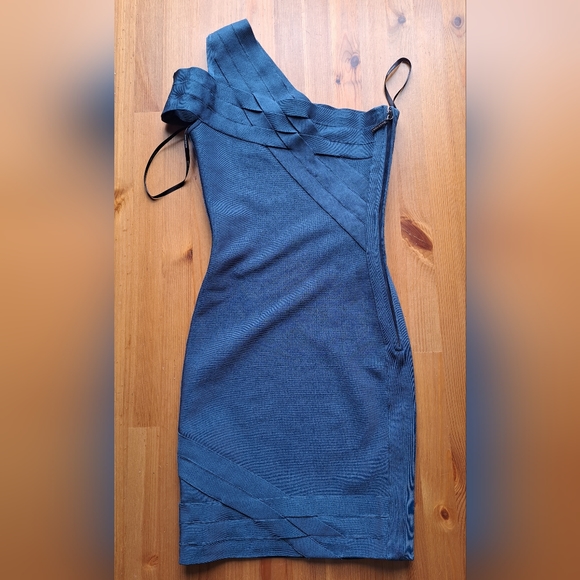 MARCIANO Bandage Bodycon Dress (used) TEAL - Picture 3 of 10